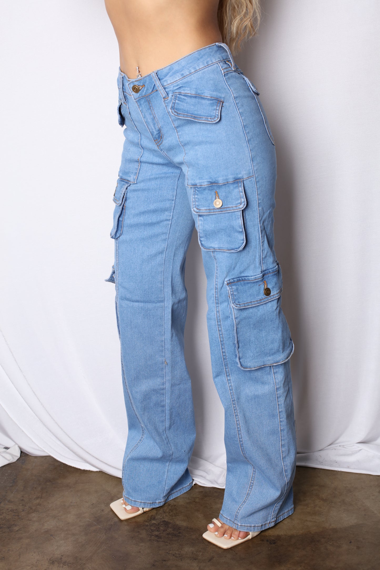 Light Wash Pocketed Cargo Pants