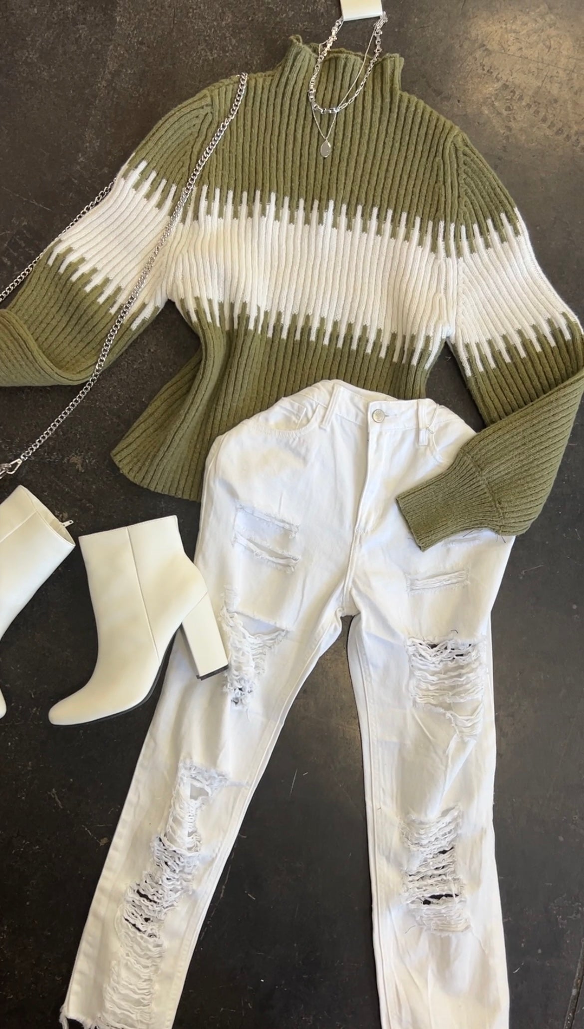 Knit Line Through Sweater Olive Green