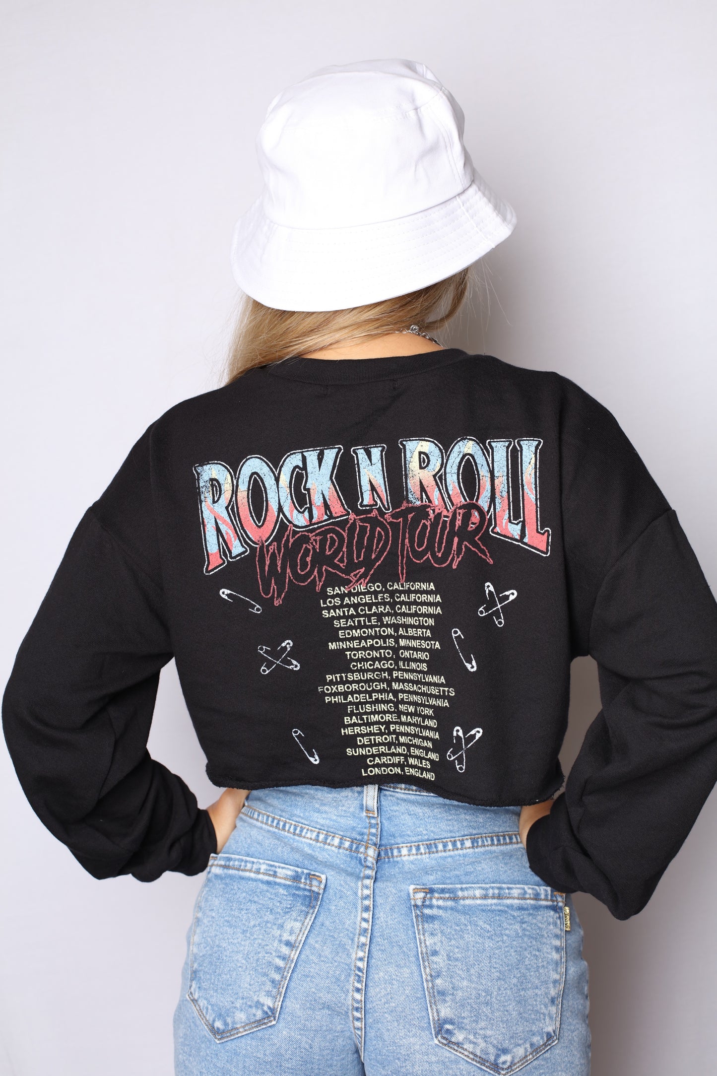 World Tour Cropped Light Sweater
