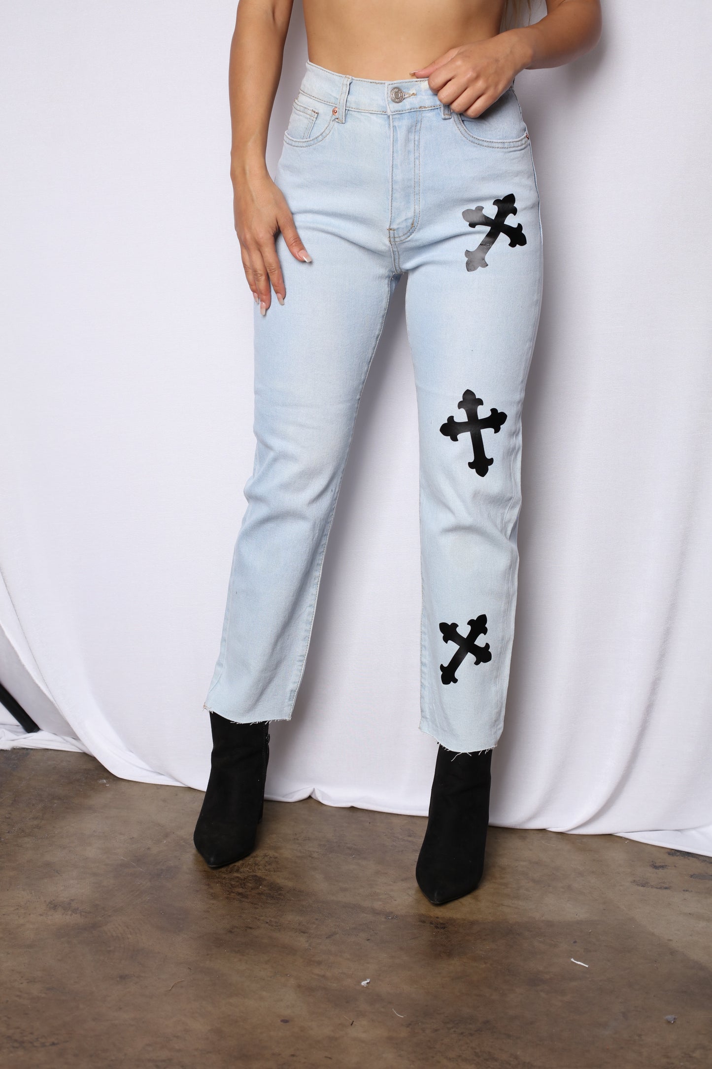 Sinner & Saints High Waisted Boyfriend Jeans