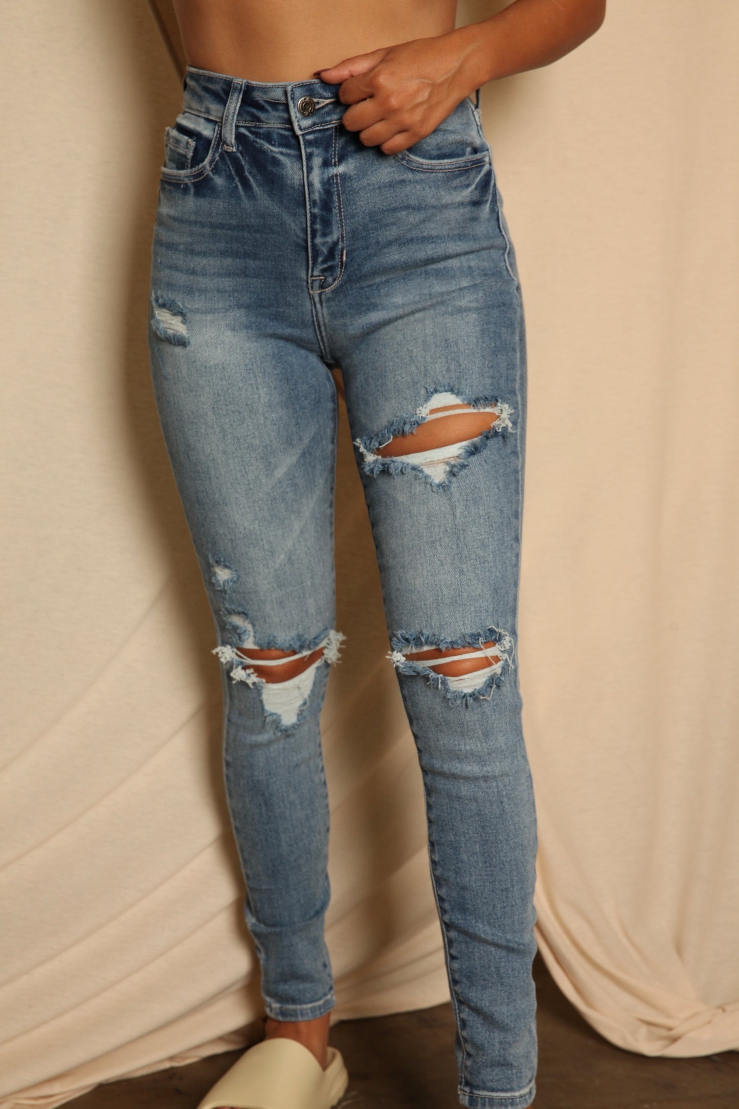Acid Wash Distressed High Rise Skinnies