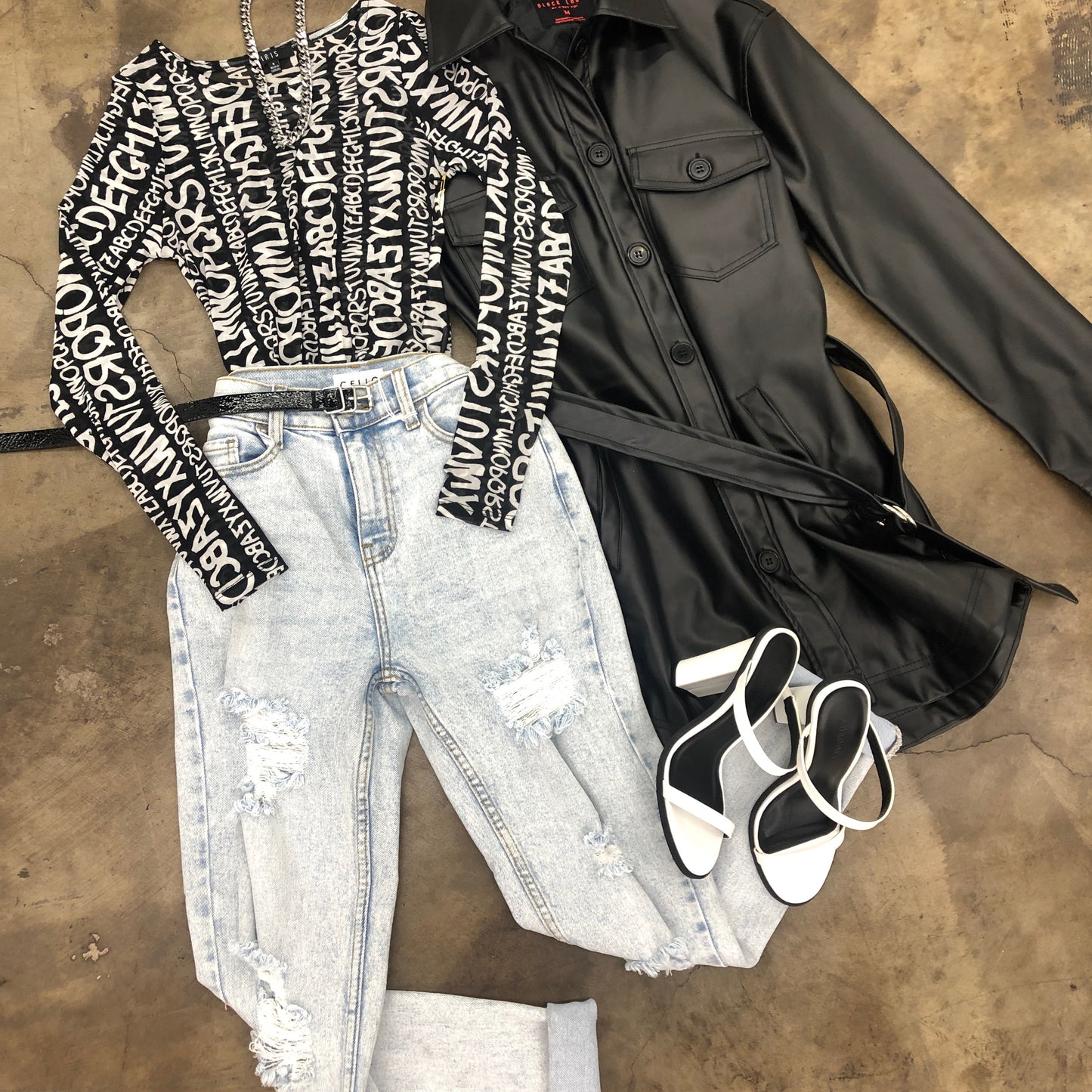 Ripped Light Acid Wash Mom Jeans