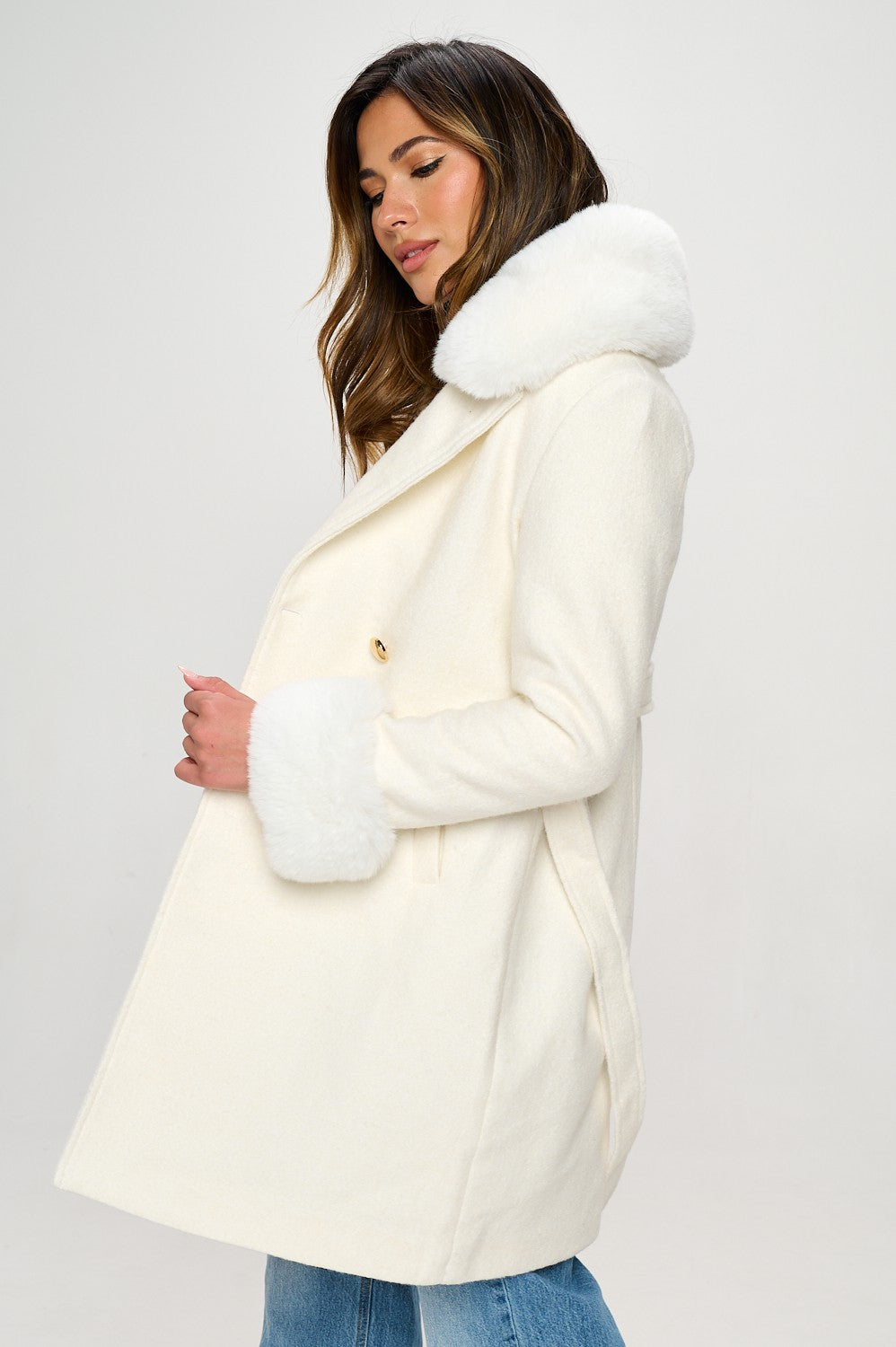 Whiter Longline Fuzzy Collar Jacket