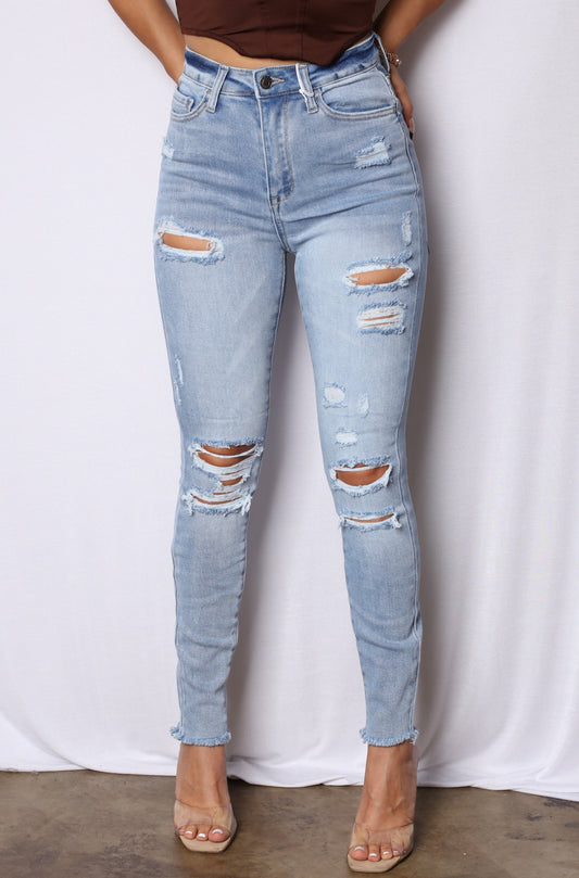 Distressed Perfect Fit Skinny Jeans