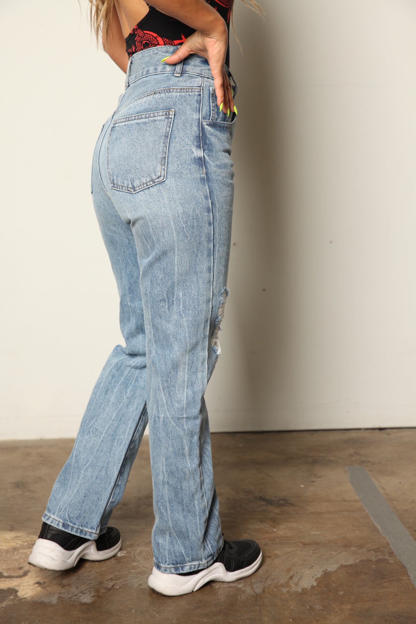 Washed High Rise Wide Leg Distressed Boyfriend Jeans